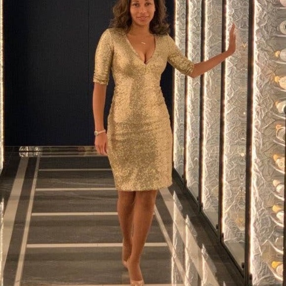 Dress The Population
Gold Casey Sheath - Picture 2 of 11